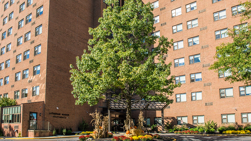 Lutheran Manor Outdoor Facilities Senior Housing Bethlehem PA
