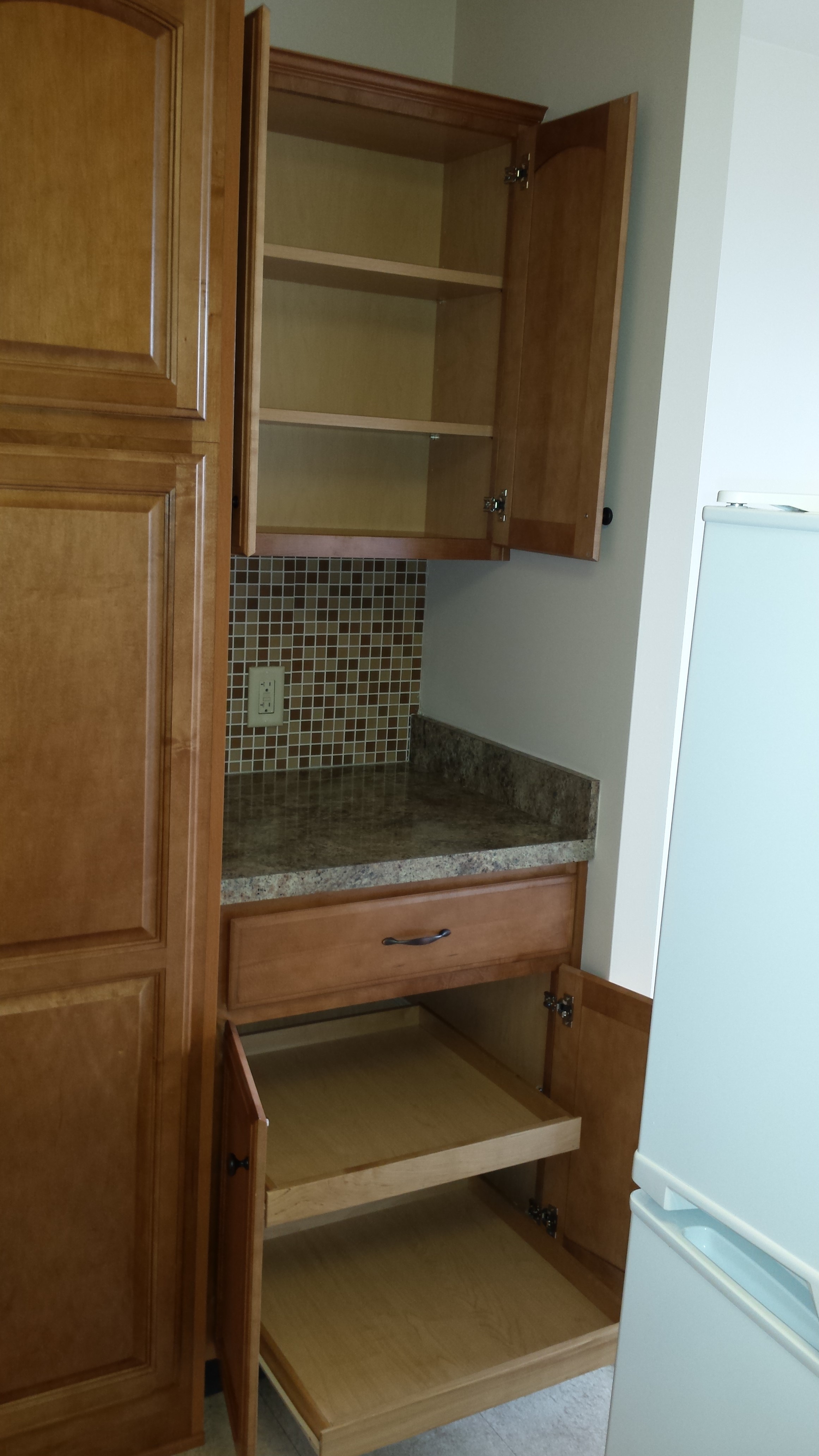 Senior One Bedroom Apartment Kitchen Drawers